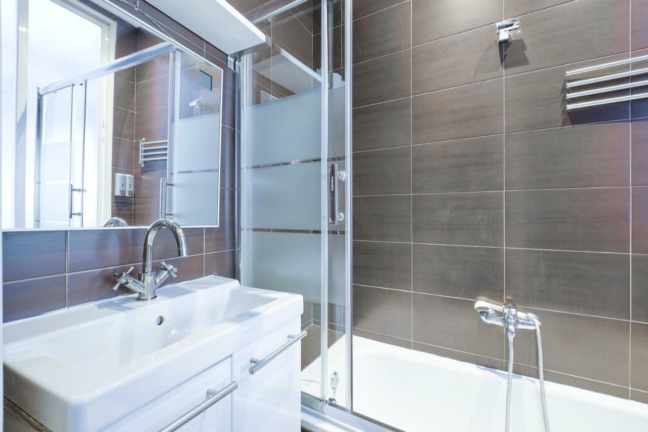 Puerta Del Sol Boutique Apartment Madrid Luaran gambar